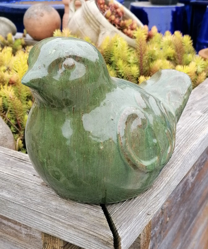 NEU !! 2. Wahl ! Vogel aus frostfesten Steinzeug grün glasiert ca. 16 cm lang Deko Garten Spatz Figur Taube