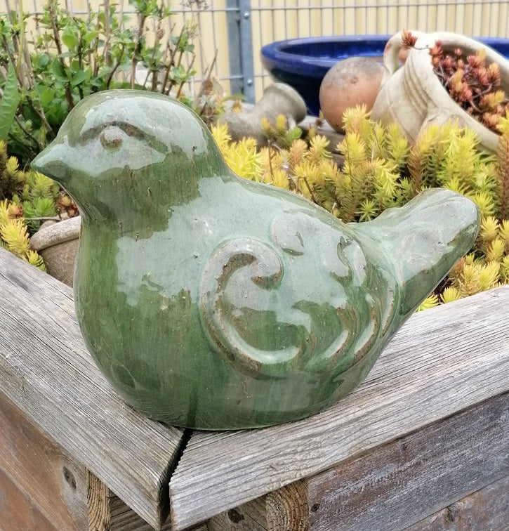 NEU !! 2. Wahl ! Vogel aus frostfesten Steinzeug grün glasiert ca. 16 cm lang Deko Garten Spatz Figur Taube