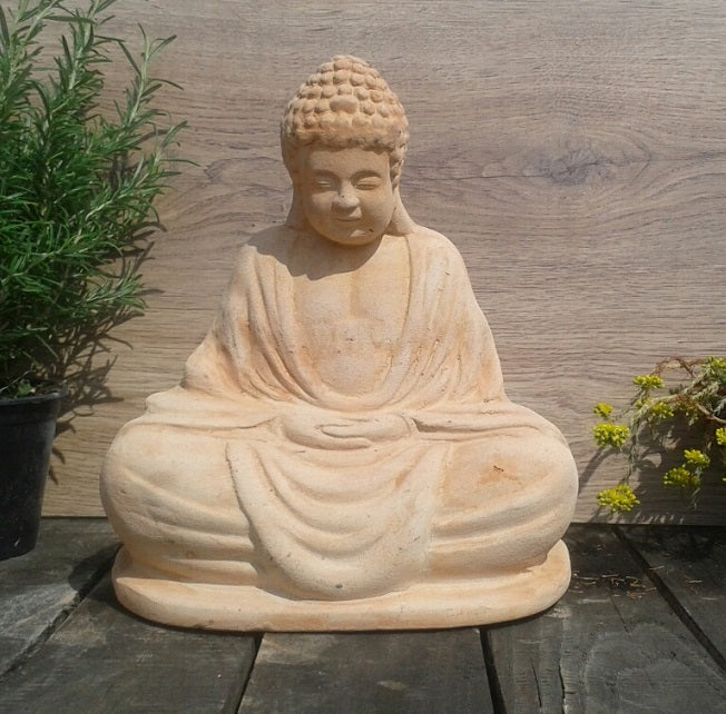 Buddha sitzend 30 cm hoch aus Terracotta
